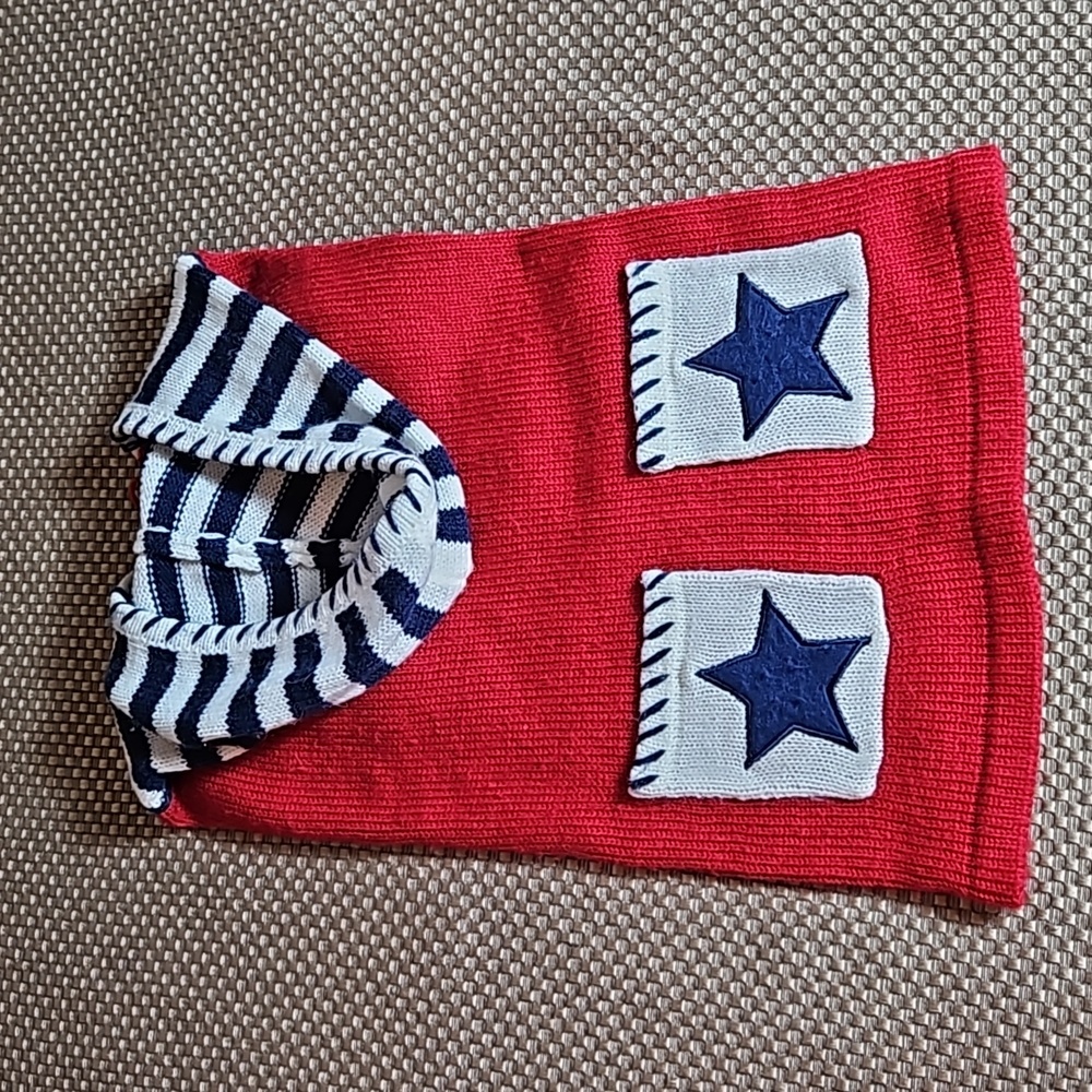 Vintage handmade dog sweater with hood.  Stars on pockets.  Size M